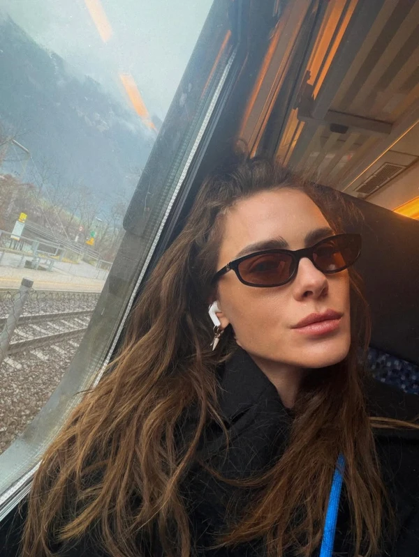 Carolina Dieckmmann em viagem na Europa por Reprodução/Instagram