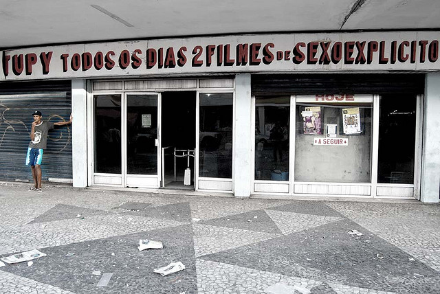 Cine Tupy, na Baixa dos Sapateiros, ficou conhecido pela exibição de filmes pornôs por Reprodução