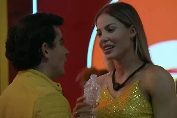 Dudu Camargo e Saory Cardoso  por Reprodução/Record 