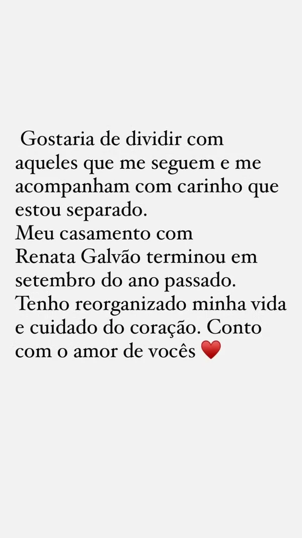 Paulo Miklos anuncia fim de casamento com produtora Renata Galvão  por Reprodução/Redes Sociais 