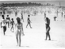 Imagem - Como as pessoas se vestiam pra ir à praia em Salvador nos anos 80 e 90