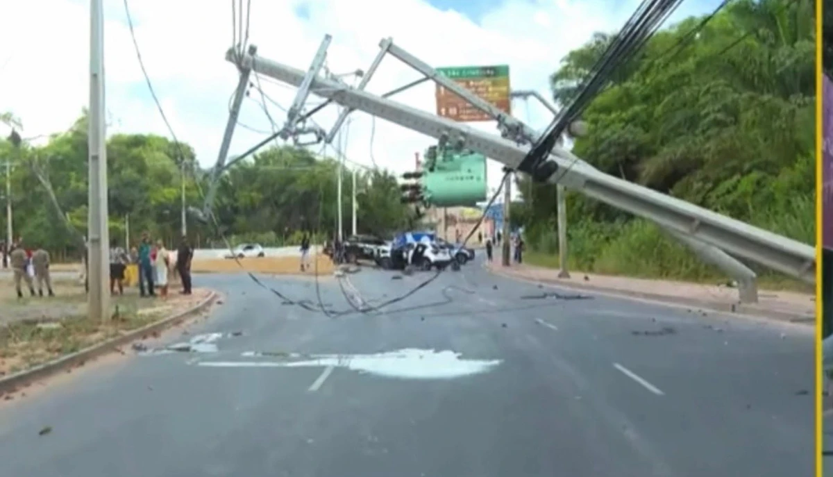 Acidente aconteceu em Itapuã por Reprodução/TV Bahia