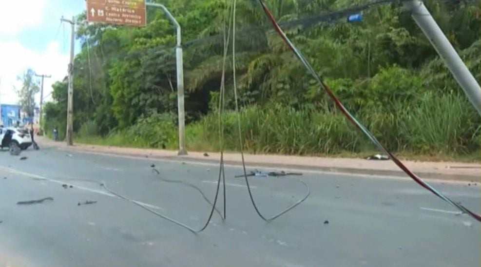 Acidente em Itapuã por Reprodução/TV Bahia