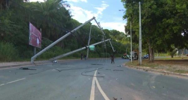 Postes serão retirados e substituídos por Reprodução/TV Bahia