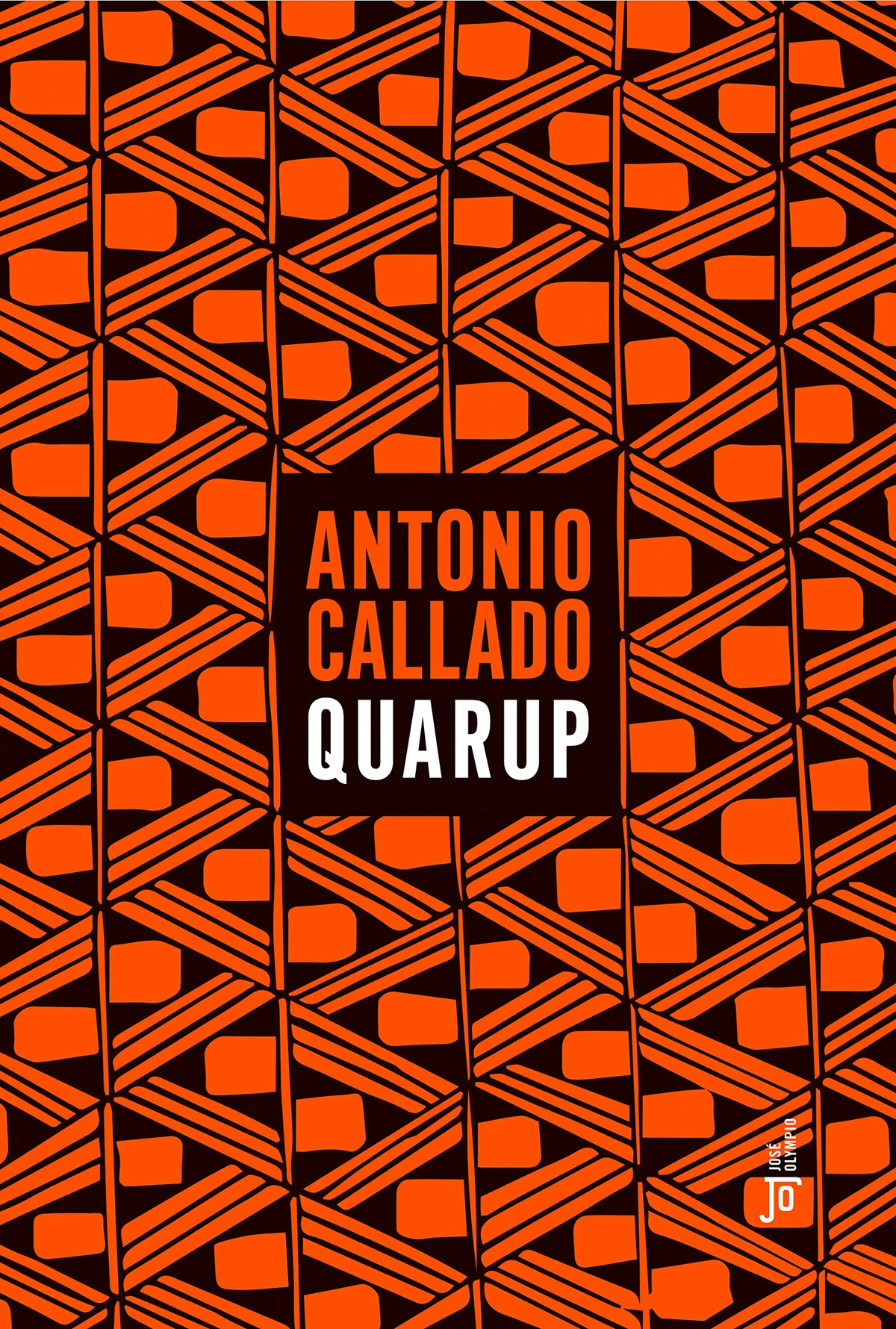Quarup, de Antonio Callado (José Olympio, 2017). 574 páginas. Conta a história de Nando, um padre jovem e ingênuo que sonha reconstruir no Xingu uma civilização comunista semelhante à que existiu nas Missões jesuíticas do sul do Brasil.  por Reprodução