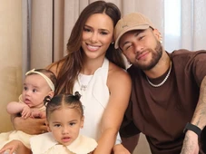 Imagem - Bruna Biancardi nega excesso de funcionários, diz que é 'uma família normal' e garante: 'Neymar troca fralda quando preciso'