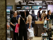 Imagem - Ceia de Natal fica mais barata, mas preços dos presentes sobem em 2025