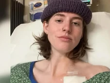 Imagem - Jovem ignora sinais comuns do corpo e descobre câncer colorretal em estágio avançado; saiba quais