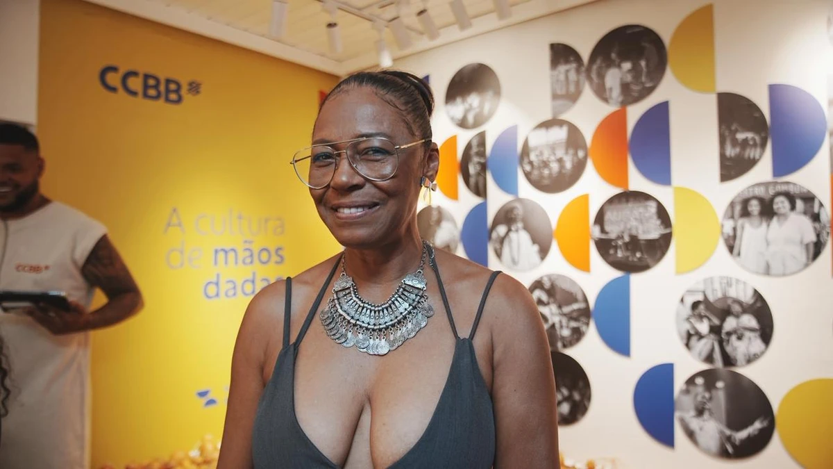 A atriz Edvana Carvalho marcou presença no show de Gilberto Gil em prol da campanha Fica Gamboa por Arivaldo Publio/Divulgação