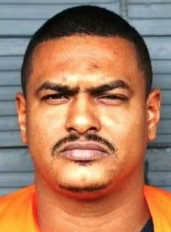 Edson Silva de Santana, o Jegue, é apontado como mandante e está foragido por Reprodução