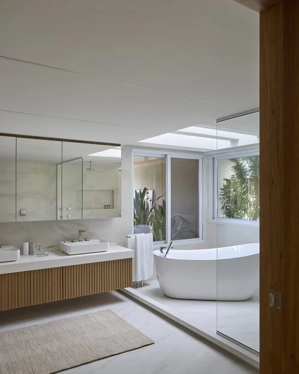 Veja a mansão de Paolla Oliveira e Diogo Nogueira por André Klotz / casavogue