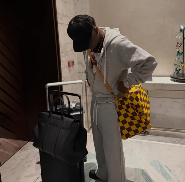 Vini Jr. e Virginia Fonseca em Dubai por Reprodução / Instagram