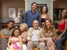 Imagem - Festa do elenco de Dona de Mim teve atores excluídos e regra bizarra, diz coluna