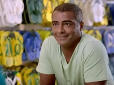 Imagem - Havaianas já exaltaram o 'pé direito' em campanha com Romário; vídeo voltou a viralizar
