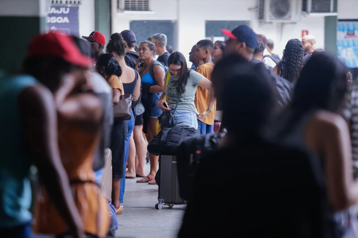 Movimento no Terminal Rodoviário de Salvador no dia 23 de dezembro por Arisson Marinho/CORREIO