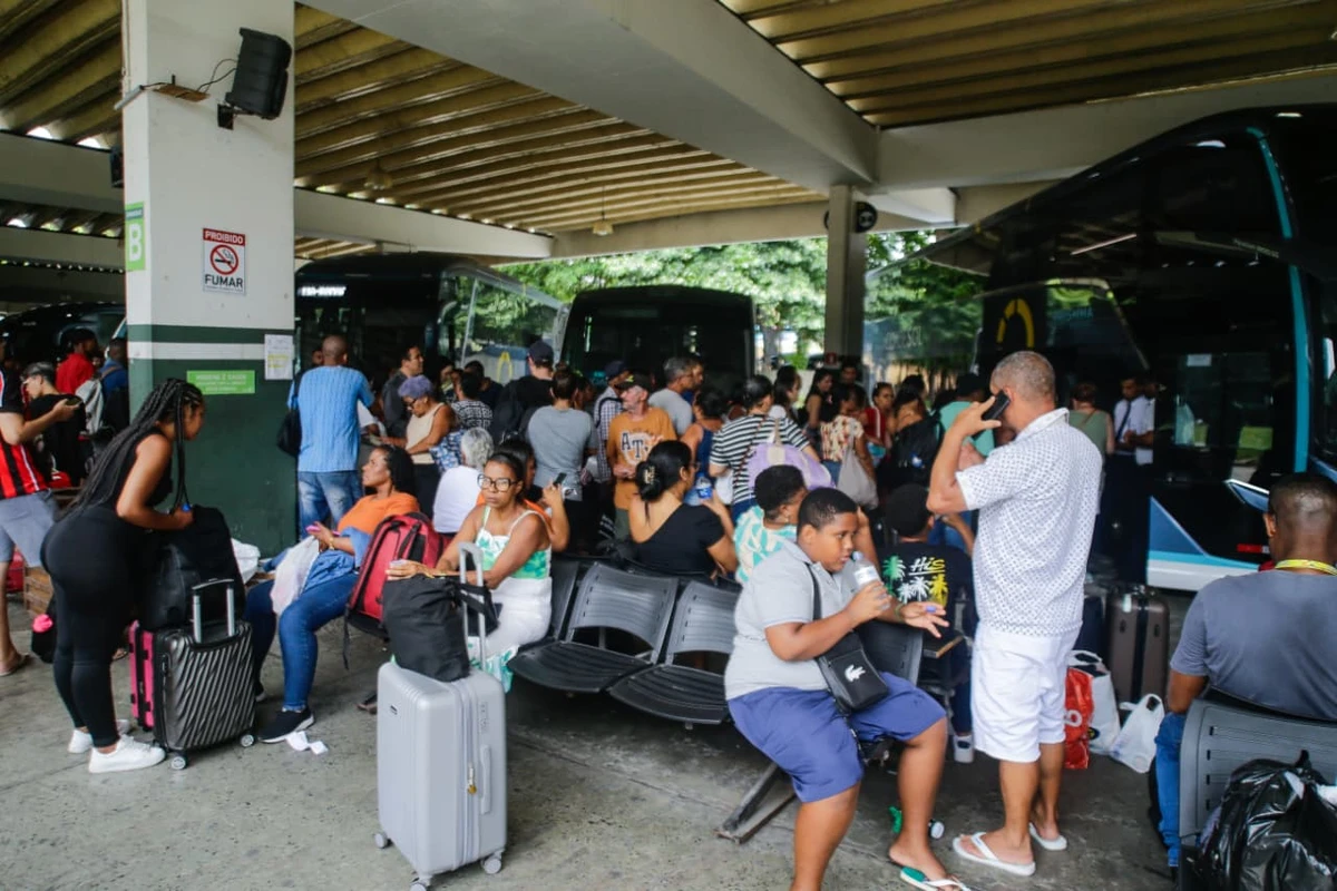 Movimento no Terminal Rodoviário de Salvador no dia 23 de dezembro por Arisson Marinho/CORREIO