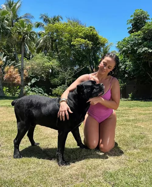 Paolla Oliveira, Diogo Nogueira e seus pets por Reprodução