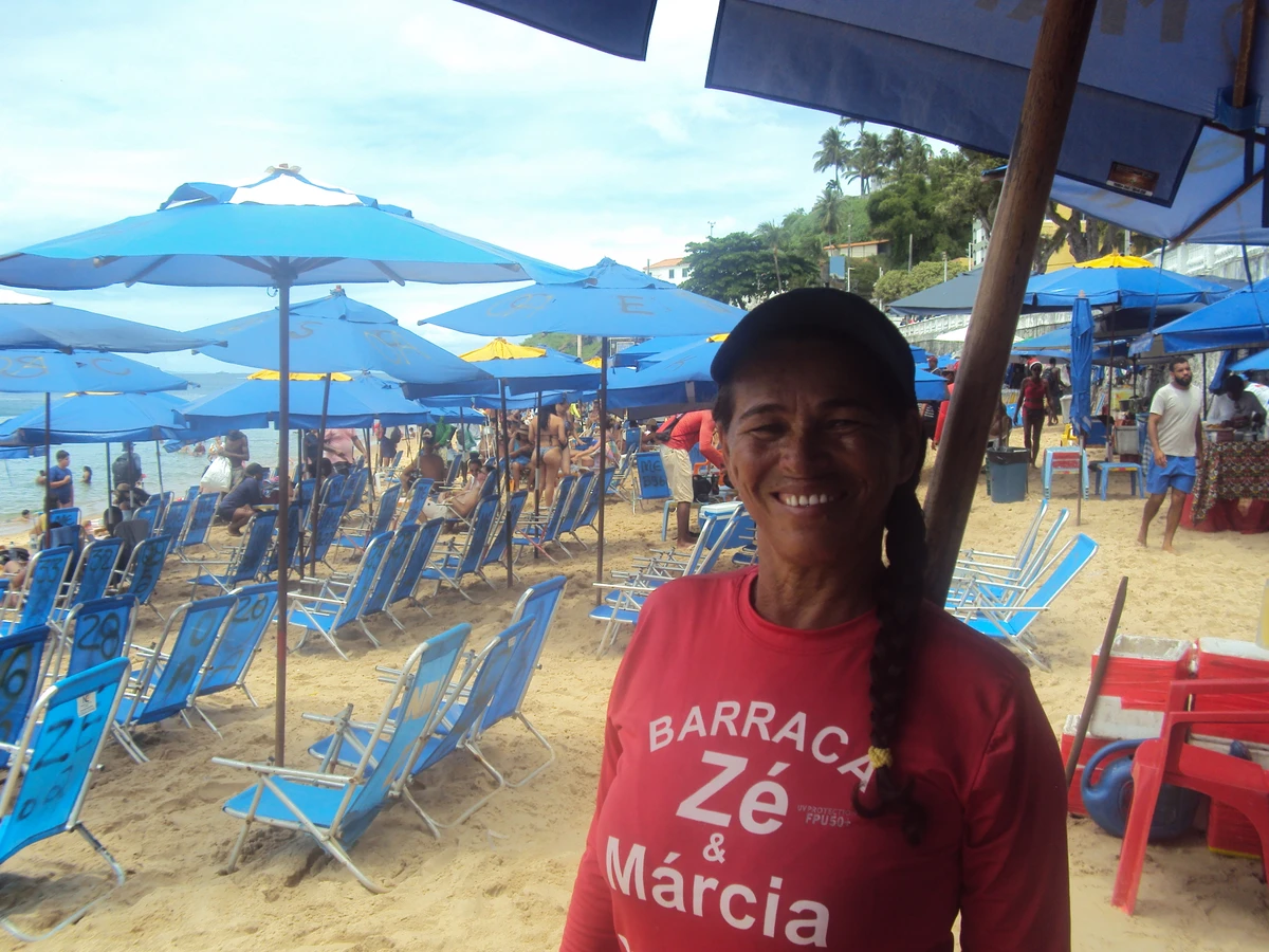 Márcia Cordeiro, trabalha a 6 anos na praia por Nauan Sacramento