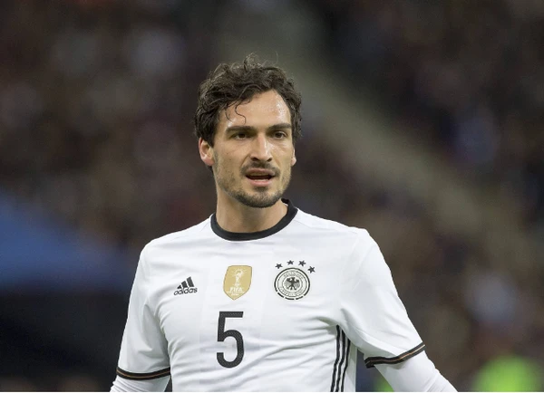 Mats Hummels - zagueiro alemão anunciou que encerrou sua carreira ao fim da temporada 2024/25 e fez despedida em amistoso em agosto por Reprodução