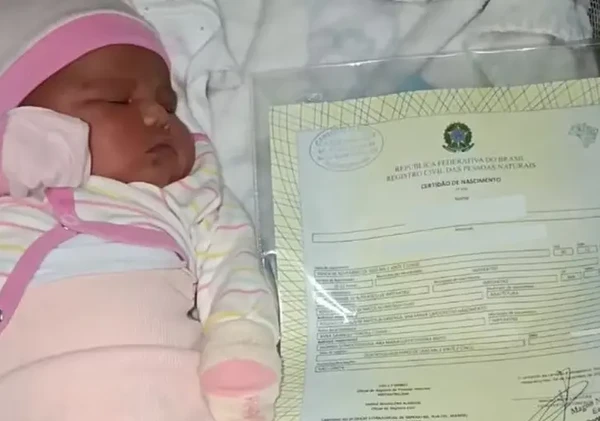 Menina seria chamada Cristal, mas virou Ayalla Martina