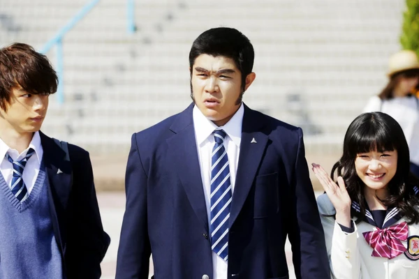 MY love STORY!! (2015) – Takeo Gōda é gentil, sincero e tem um coração enorme, mas nunca conseguiu se destacar no amor. Sua vida muda ao conhecer Rinko Yamato, uma garota doce que enxerga além das aparências.

 por Reprodução