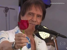 Imagem - O Rei em Salvador: como começou a tradição das rosas nos shows do Roberto Carlos