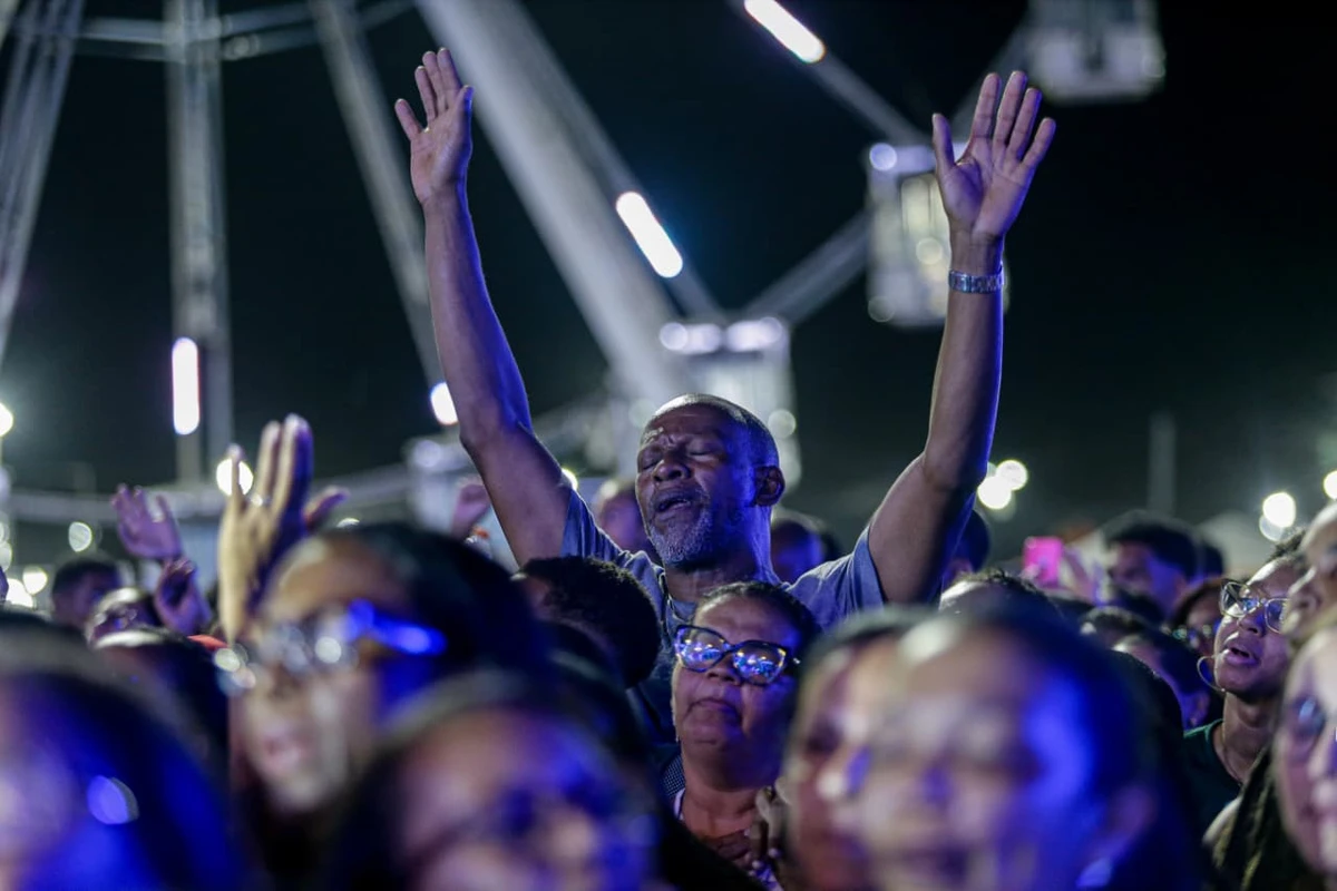 Show de Frei Gilson no Natal de Salvador 2025 por Arisson Marinho/CORREIO