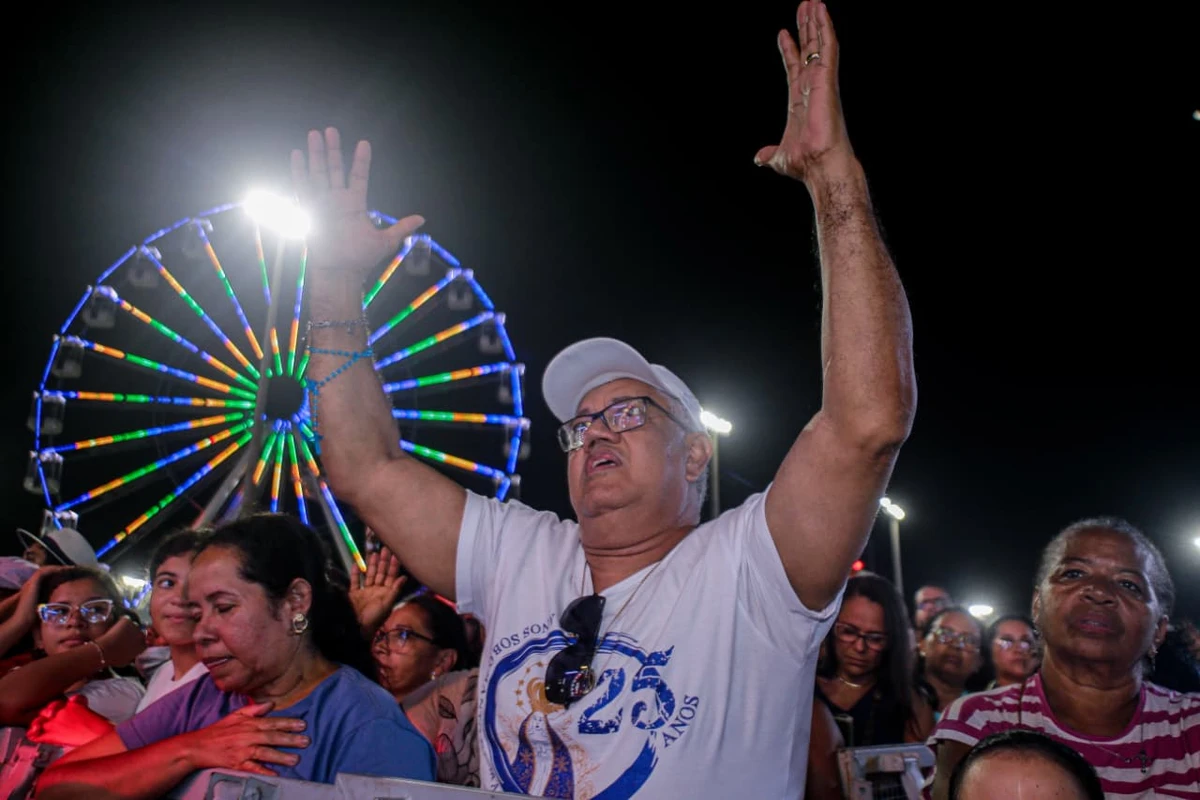Show de Frei Gilson no Natal de Salvador 2025 por Arisson Marinho/CORREIO