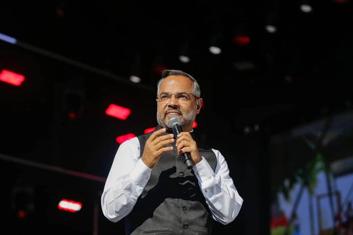 Show de Frei Gilson no Natal de Salvador 2025 por Arisson Marinho/CORREIO