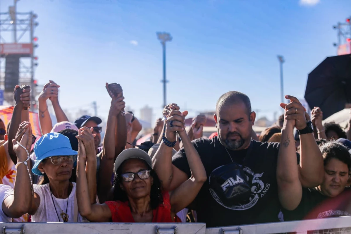 Show de Frei Gilson no Natal de Salvador 2025 por Arisson Marinho/CORREIO