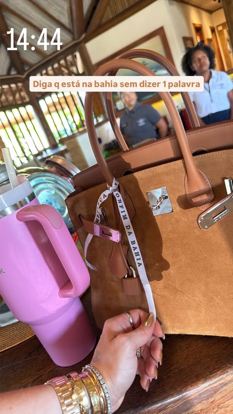 Virginia e Vini Jr. desembarca na Bahia por Reprodução