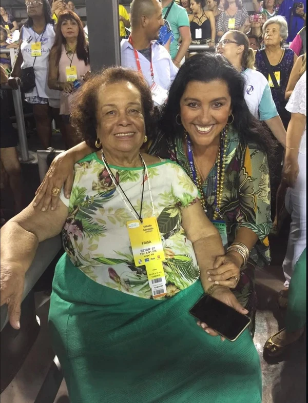 Fotos publicadas por Regina Casé em homenagem a Mãe Carmen do Gantois por Reprodução/Redes Sociais 