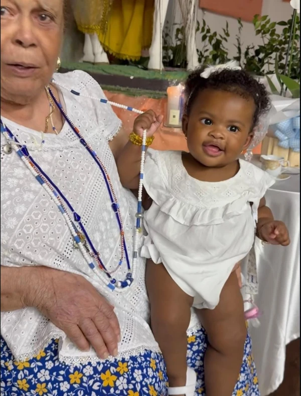 Fotos publicadas por Regina Casé em homenagem a Mãe Carmen do Gantois por Reprodução/Redes Sociais 