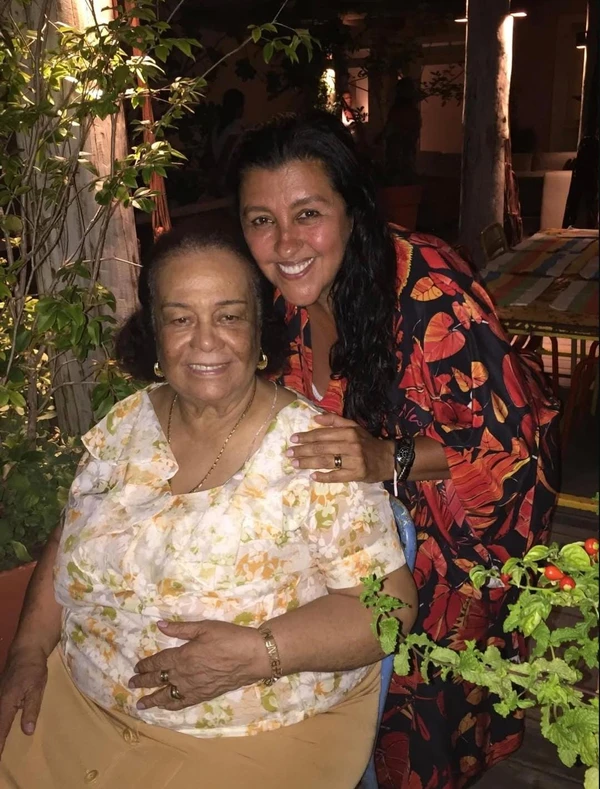 Fotos publicadas por Regina Casé em homenagem a Mãe Carmen do Gantois por Reprodução/Redes Sociais 