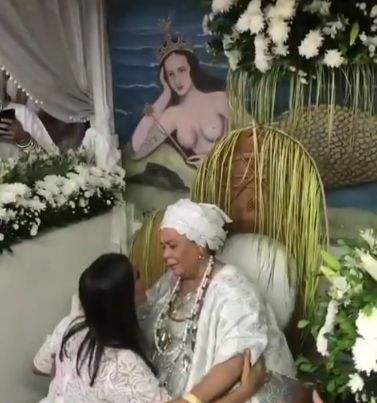 Ivete Sangalo e Mãe Carmen do Gantois  por Reprodução/Redes Sociais 