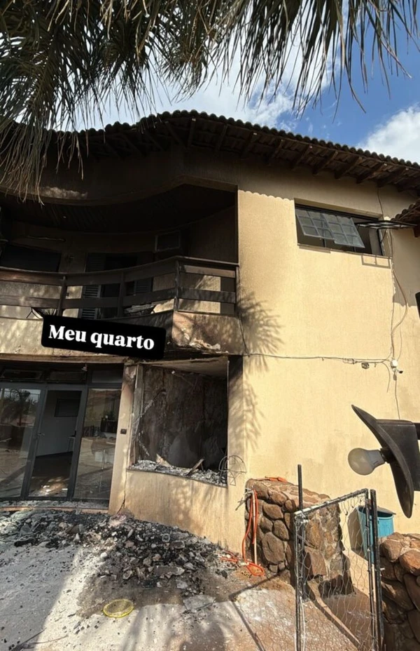 Lutador e influenciador Rafael Rey e esposa pulam do 2º andar de casa para escapar de incêndio por Reprodução/Redes Sociais 