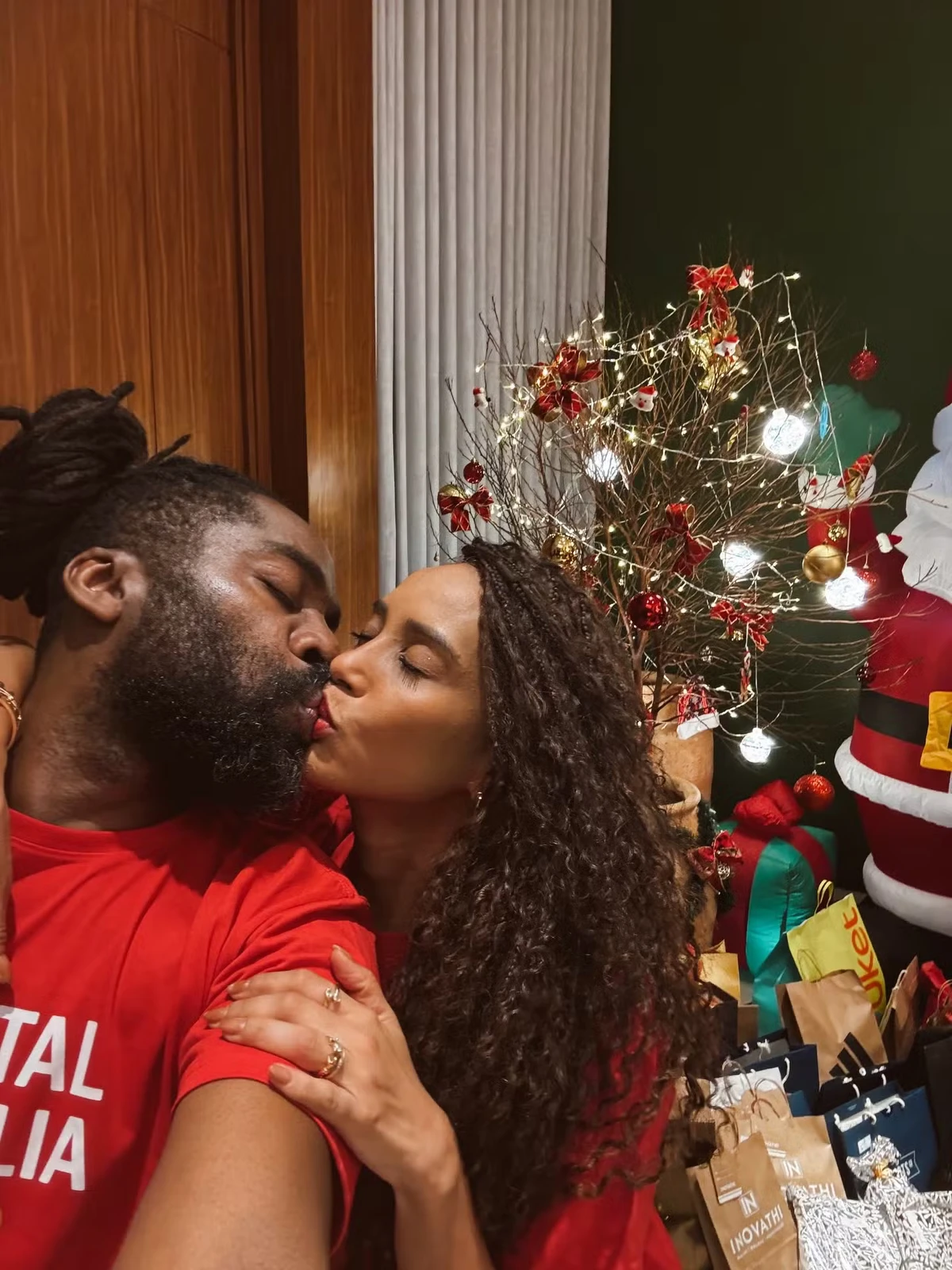 Natal dos Famosos 2025: Taís Araujo e Lázaro Ramos por Reprodução/Redes Sociais 