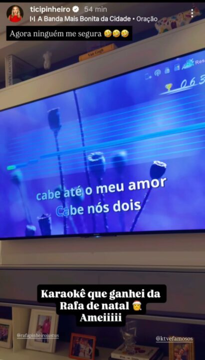 Ticiane Pinheiro ganha karaokê da filha por Reprodução