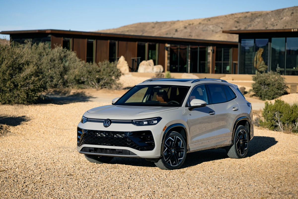 Feito no México, o Tiguan foi confirmado pela VW por Divulgação