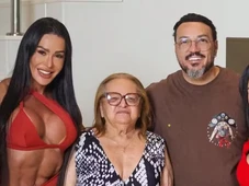 Imagem - Gracyanne Barbosa quebra o silêncio após críticas por passar Natal com Belo: 'Somos família'