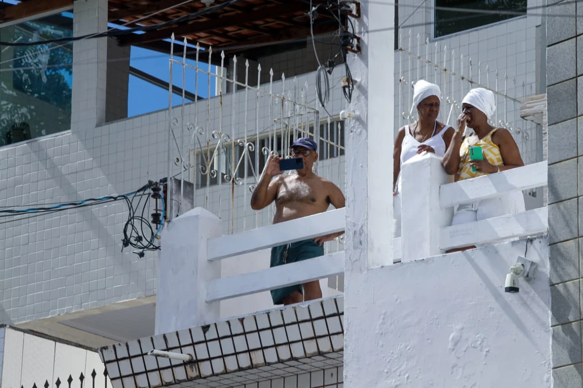 Cortejo de Mãe Carmen do Gantois por Arisson Marinho/CORREIO