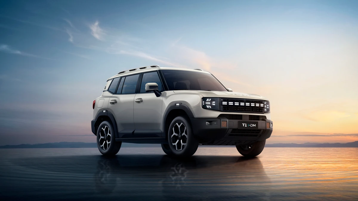 Menor, o T1 tem o mesmo estilo, com linhas quadradas por Divulgação 