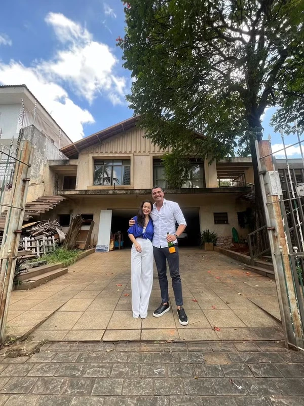 JP Mantovani e Li Martins na casa que estavam reformando em SP  por Reprodução/Redes Sociais 