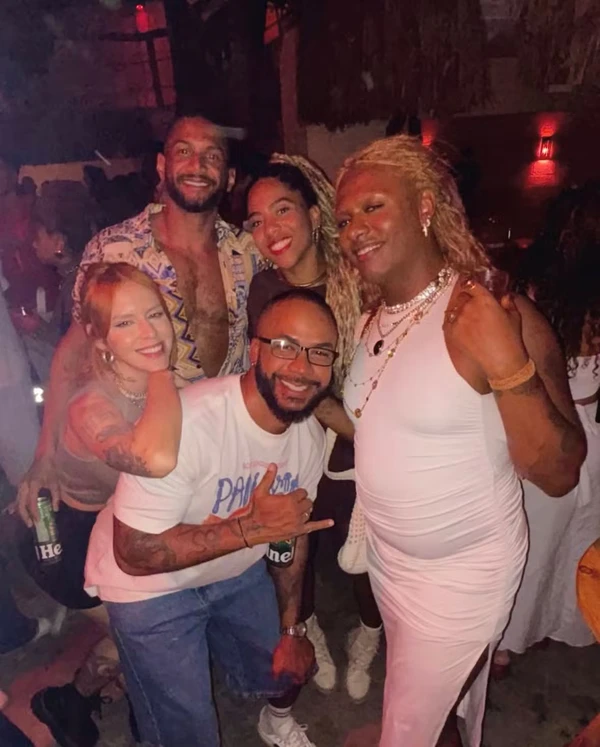 Liniker, Kildren Pantoja e amigos  por Reprodução/Redes Sociais 