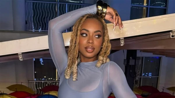 Mickey Lee por Reprodução