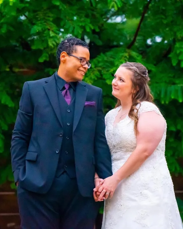 Brandon se casou com Taylor por Reprodução/Redes Socias