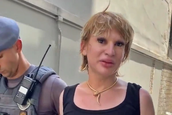 Romagaga sendo presa neste sábado (27) por Reprodução