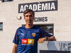 Imagem - Técnico de clube espanhol morre com três filhos em naufrágio na Indonésia