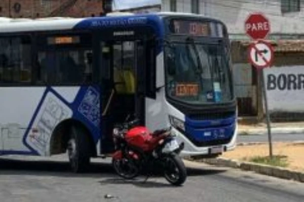 Acidente ocorreu neste domingo (28)