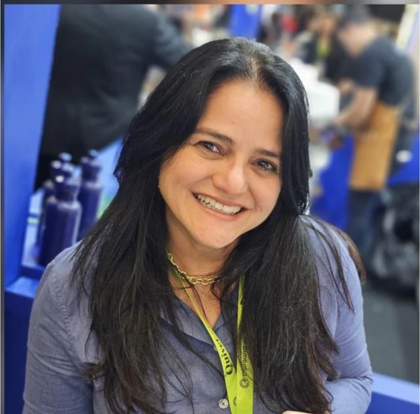 Ana Marta Garcia, gerente de marketing e comunicação da Alba Seguradora por Arquivo pessoal